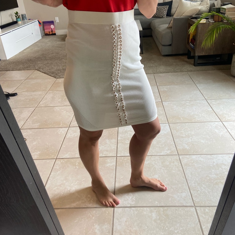 River Island - Size 10 - White Skirt